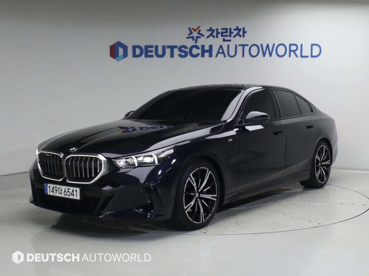 BMW 5�ø���(8����) 530i xDrive M ������