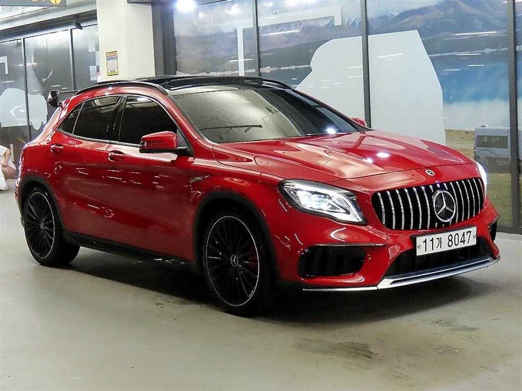 ���� GLAŬ���� GLA 45 AMG 4��ƽ 