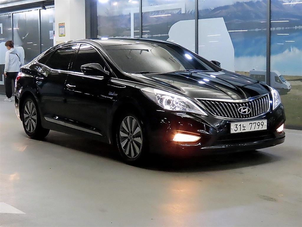 ���� �׷���HG ���̺긮�� 2.4 HEV �����̾�