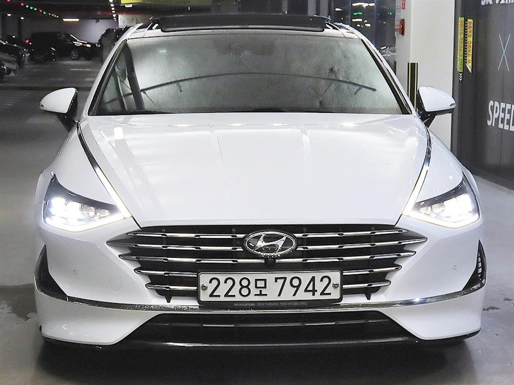 ���� �Ÿ(DN8) ���̺긮�� 2.0 HEV �ν��۷��̼�