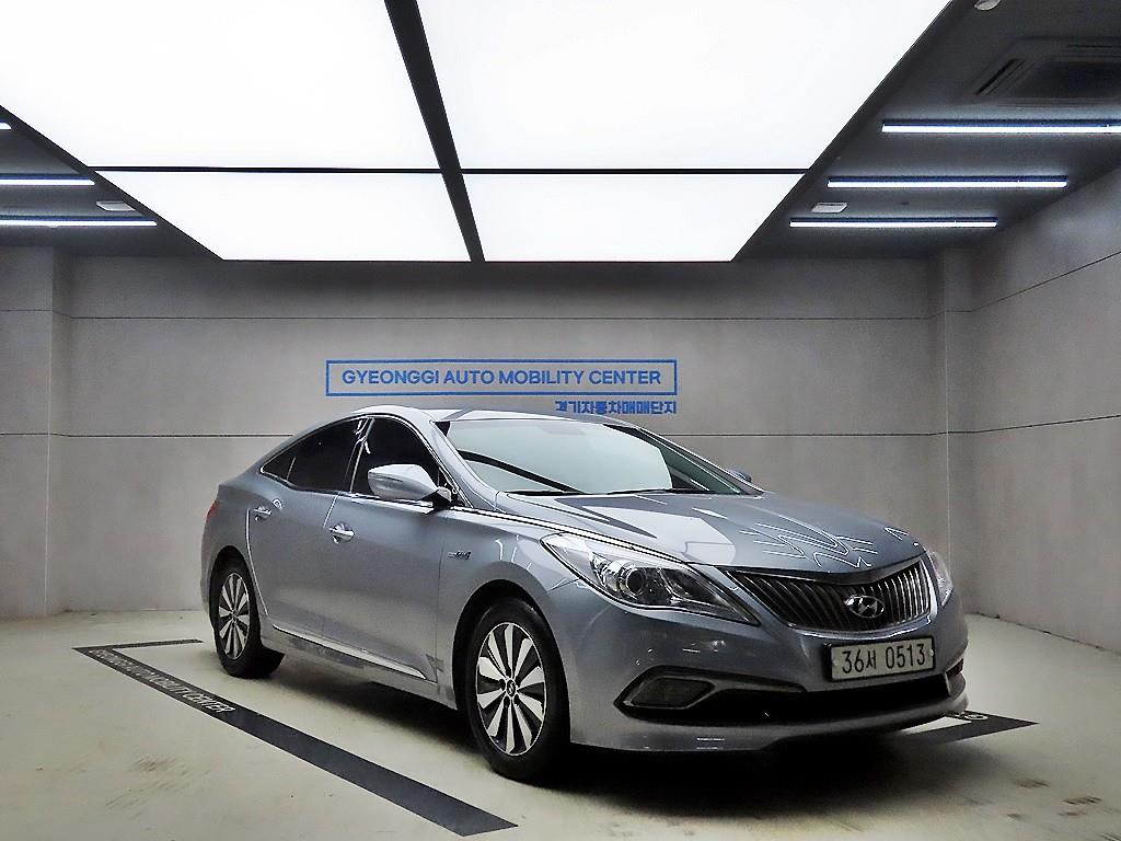���� �׷���HG ���̺긮�� 2.4 HEV �����̾�