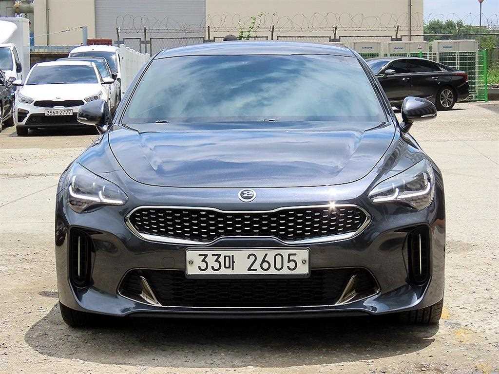 ��� ���þ� 2.0 �ͺ� AWD �÷�Ƽ��