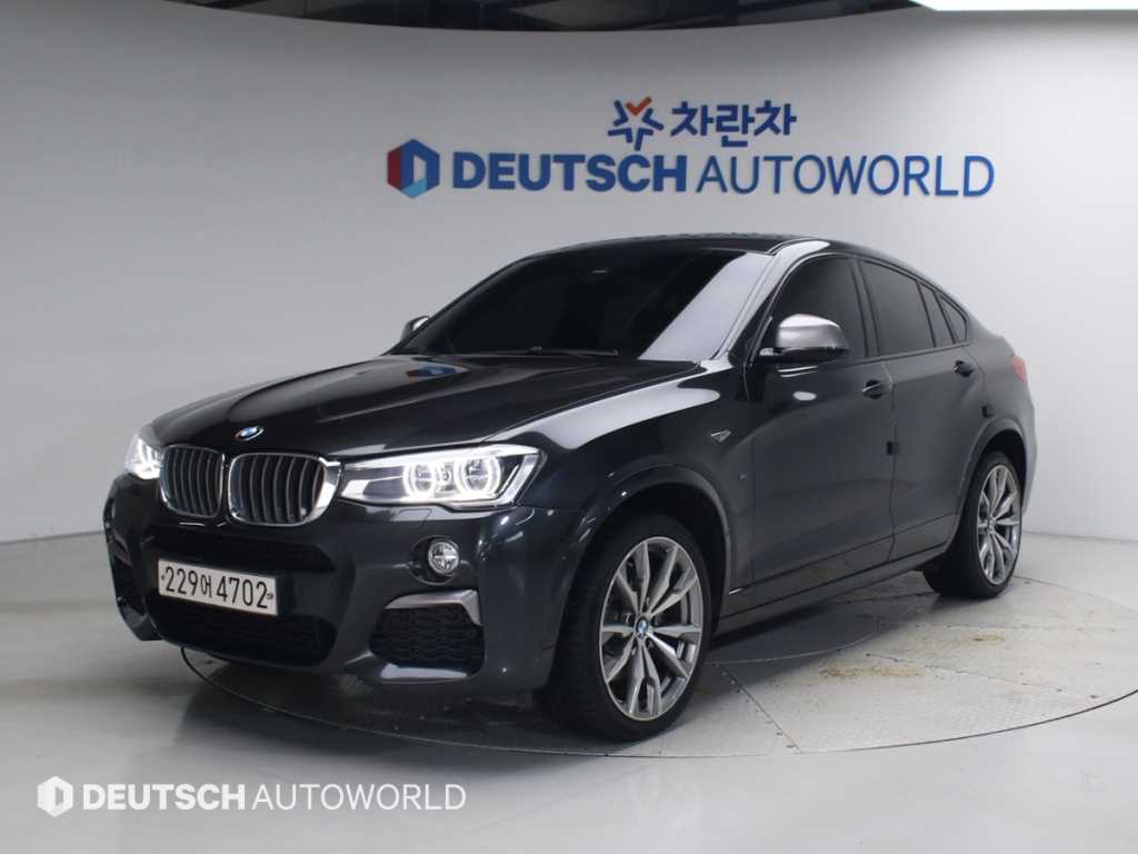 BMW X4 M40i 