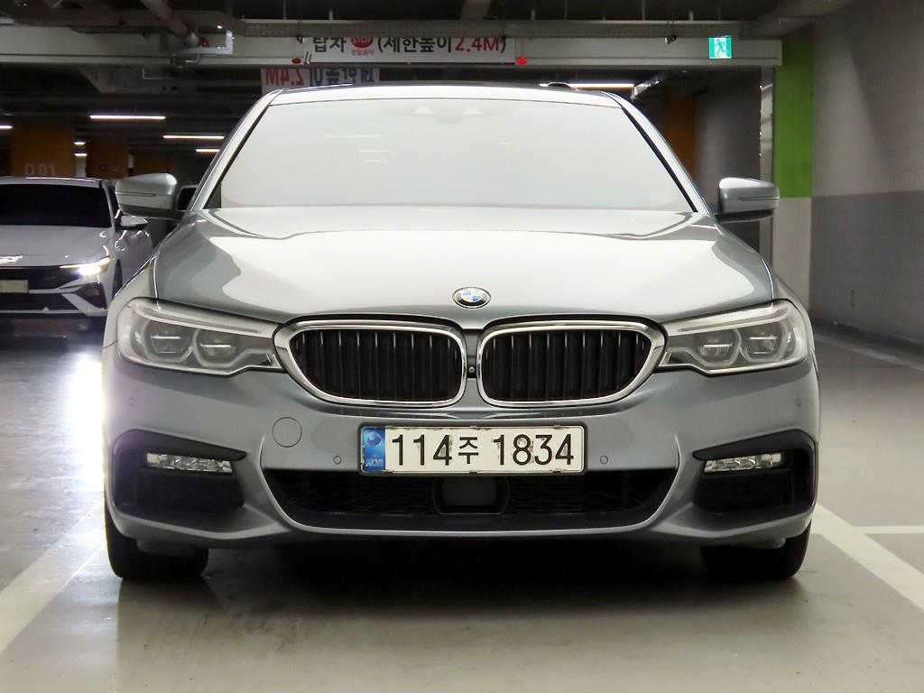 BMW 5�ø���(7����) 520d xDrive M�������� �÷���