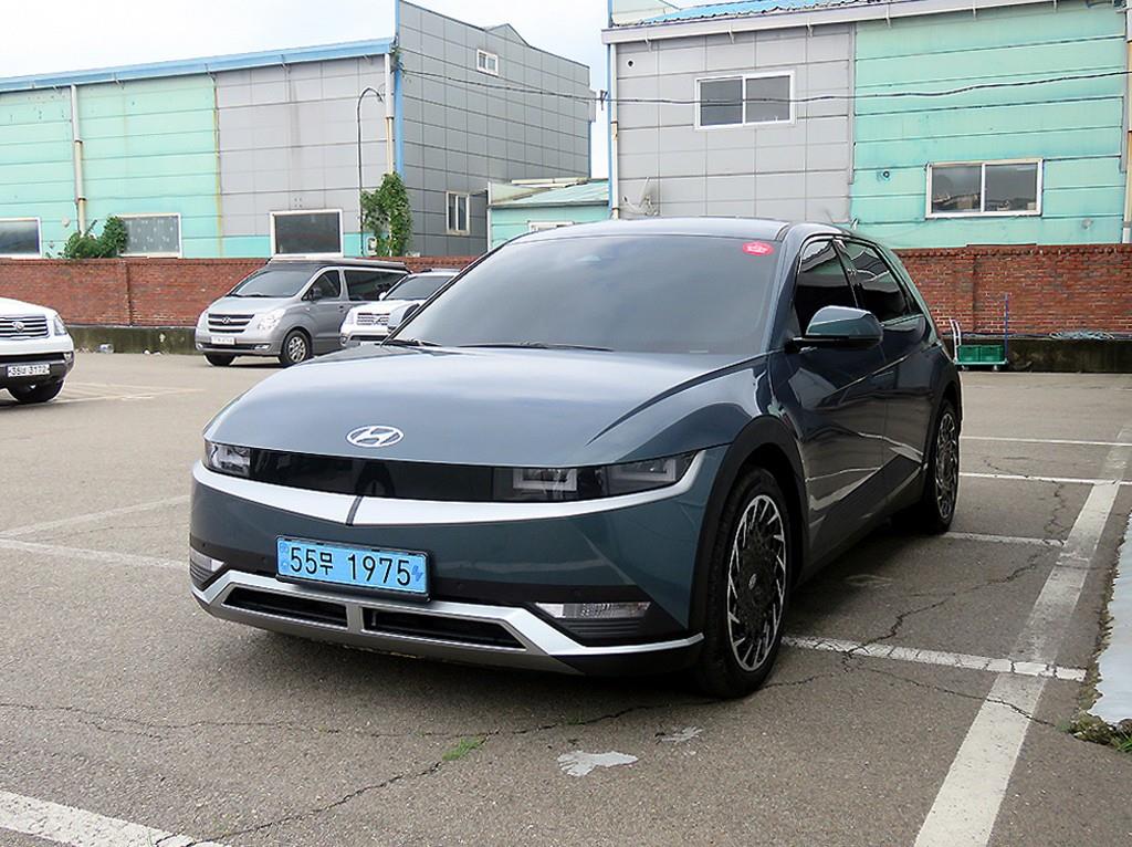 ���� ���̿��� 5 EV 2WD �շ����� �ͽ�Ŭ��ú�