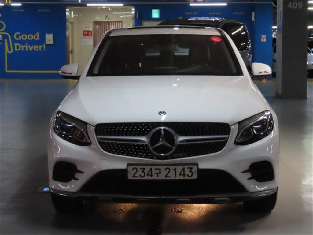 ���� GLCŬ���� GLC 220d 4��ƽ ���� ���Ĵٵ�