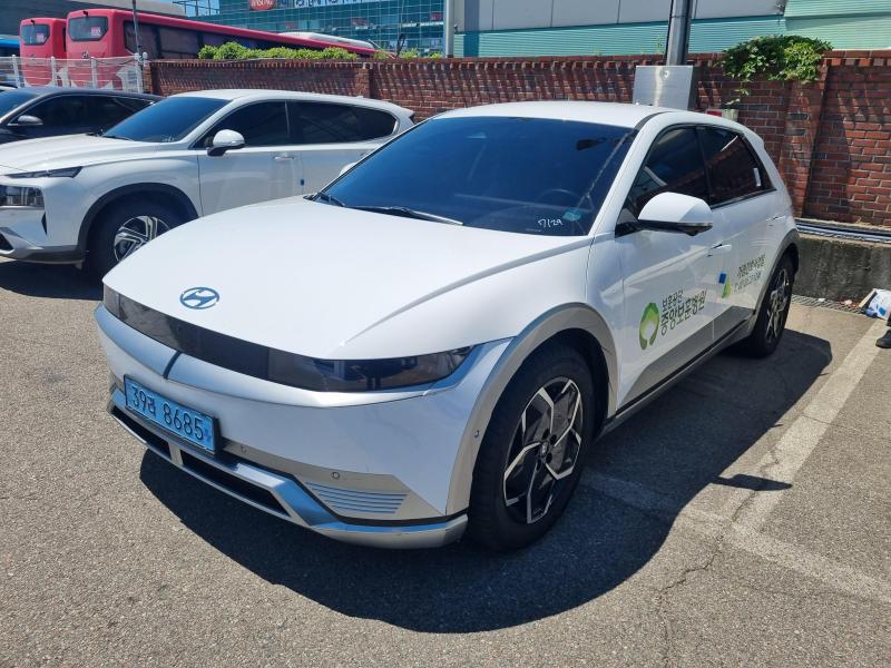 ���� ���̿��� 5 EV AWD �շ����� �ͽ�Ŭ��ú�