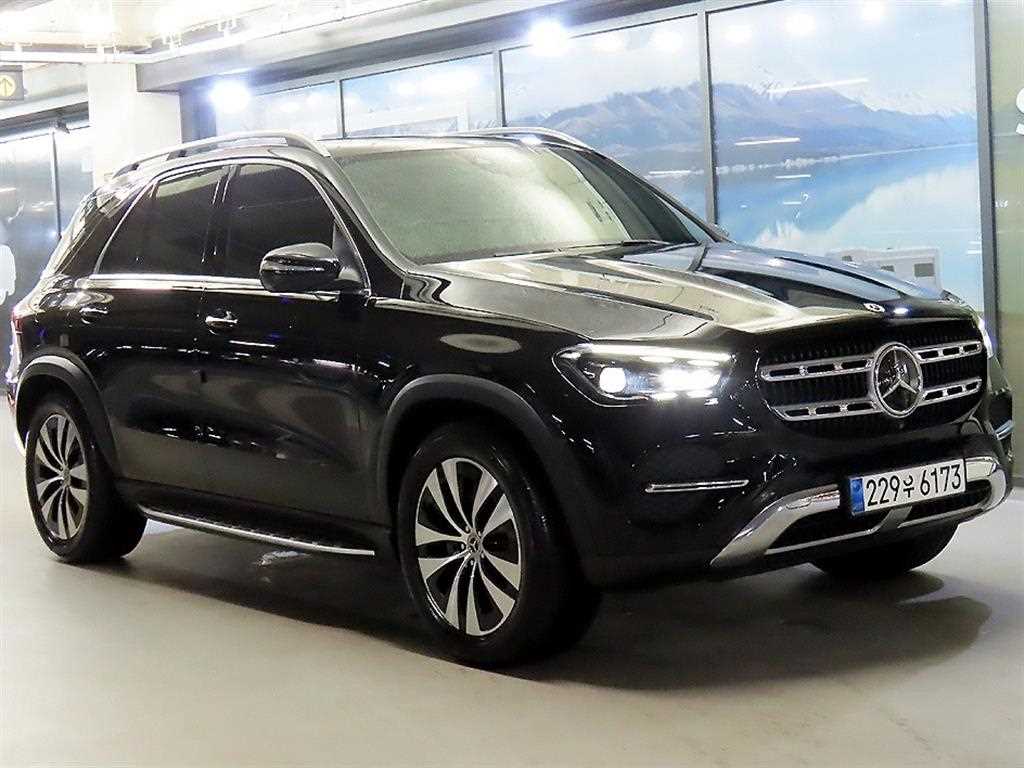 ���� GLEŬ����(4����) GLE 300d 4��ƽ 
