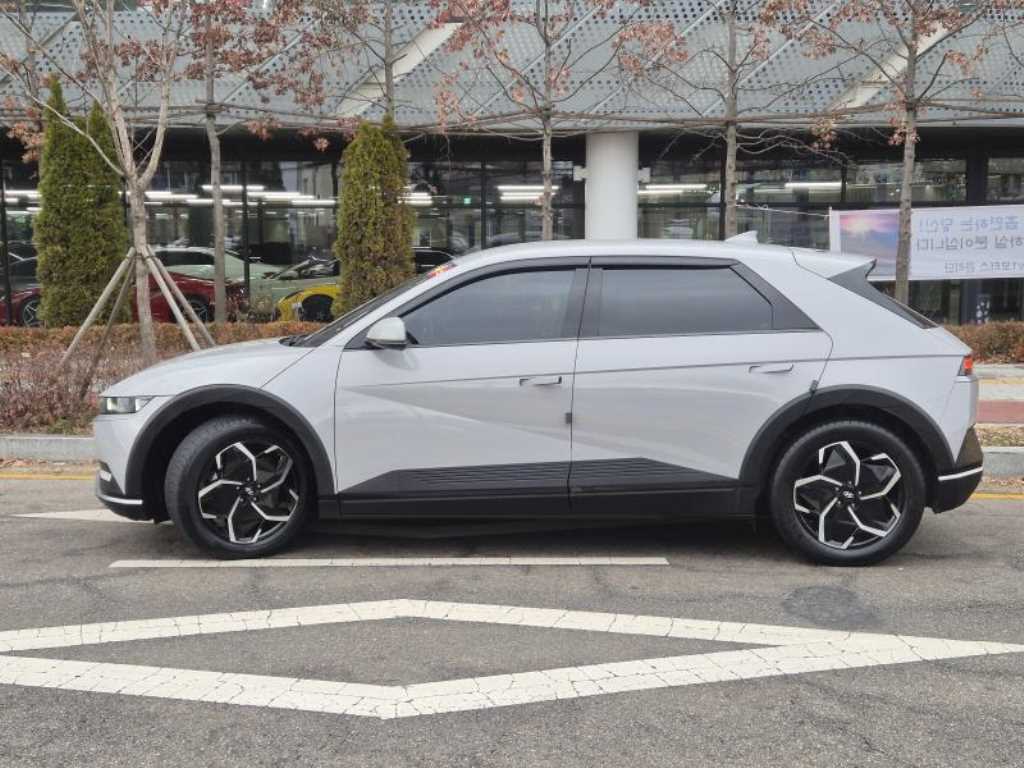 ���� ���̿��� 5 EV 2WD �շ����� �ͽ�Ŭ��ú�
