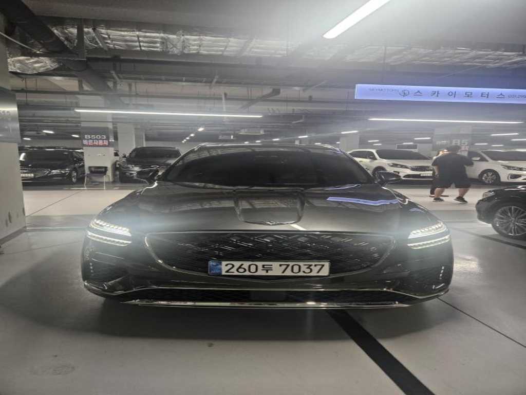 ���׽ý� ���� GV70 2.5T AWD �⺻��