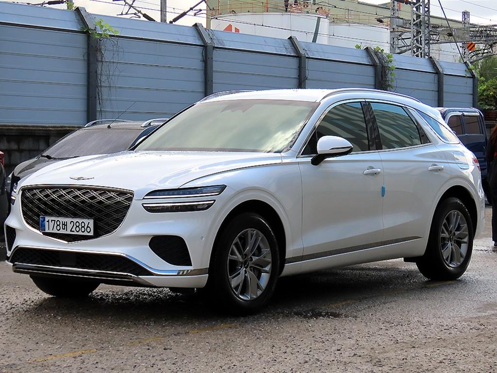 ���׽ý� ���� GV70 2.5T AWD �⺻��