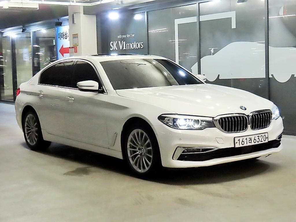 BMW 5�ø���(7����) 520i ���Ÿ�