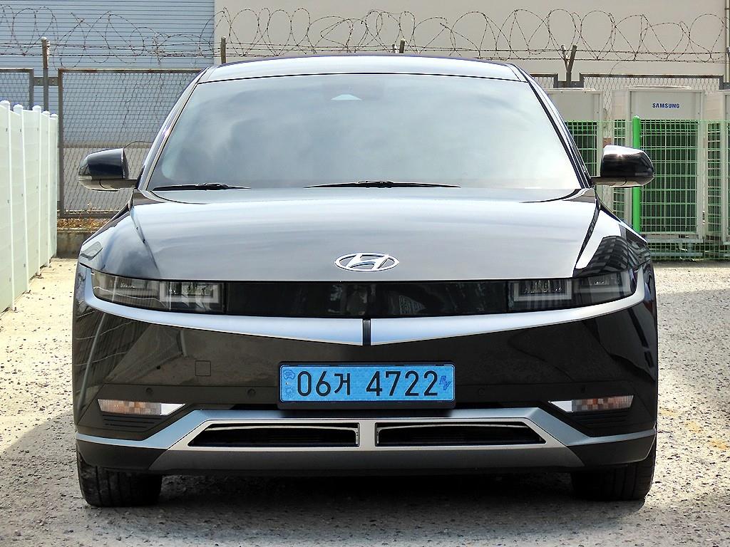 ���� ���̿��� 5 EV 2WD �շ����� �ͽ�Ŭ��ú�