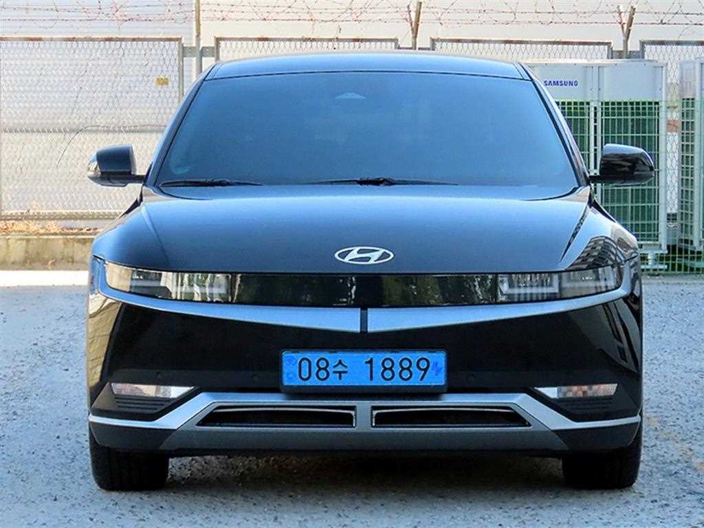 ���� ���̿��� 5 EV 2WD �շ����� �ͽ�Ŭ��ú�