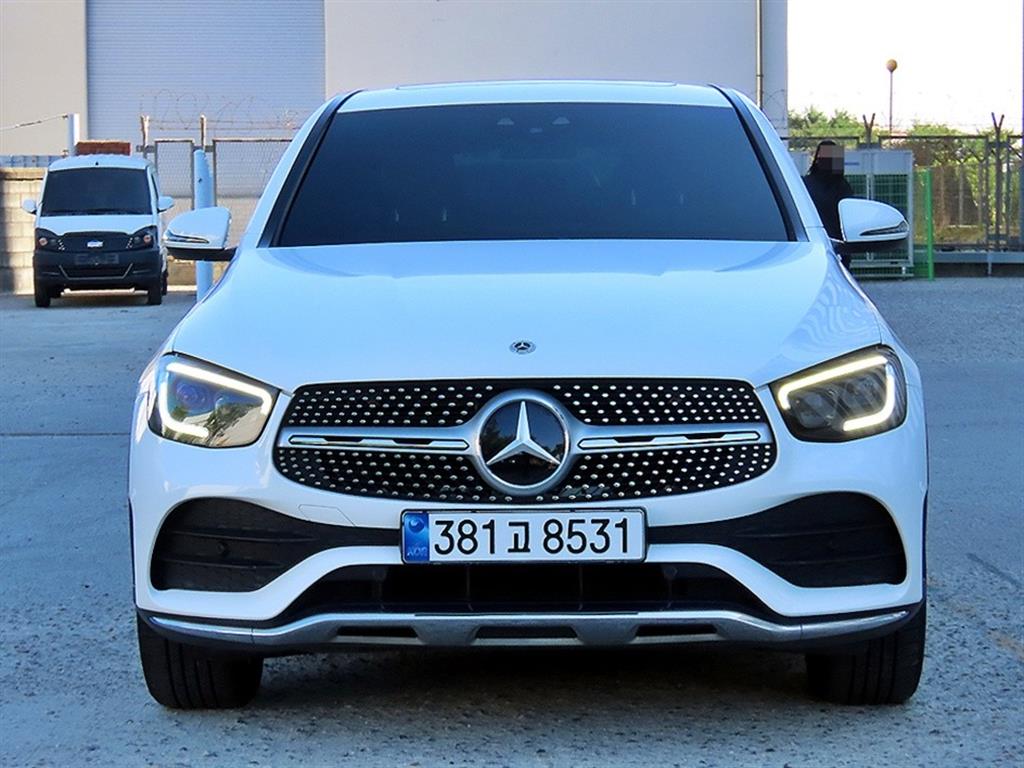 ���� GLCŬ���� GLC 300 4��ƽ ���� �����̾�