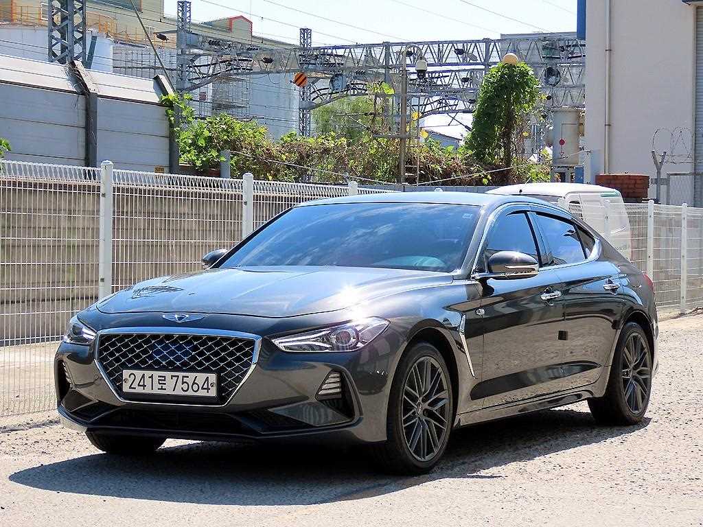 ���׽ý� G70 2.0T AWD ���꽺��