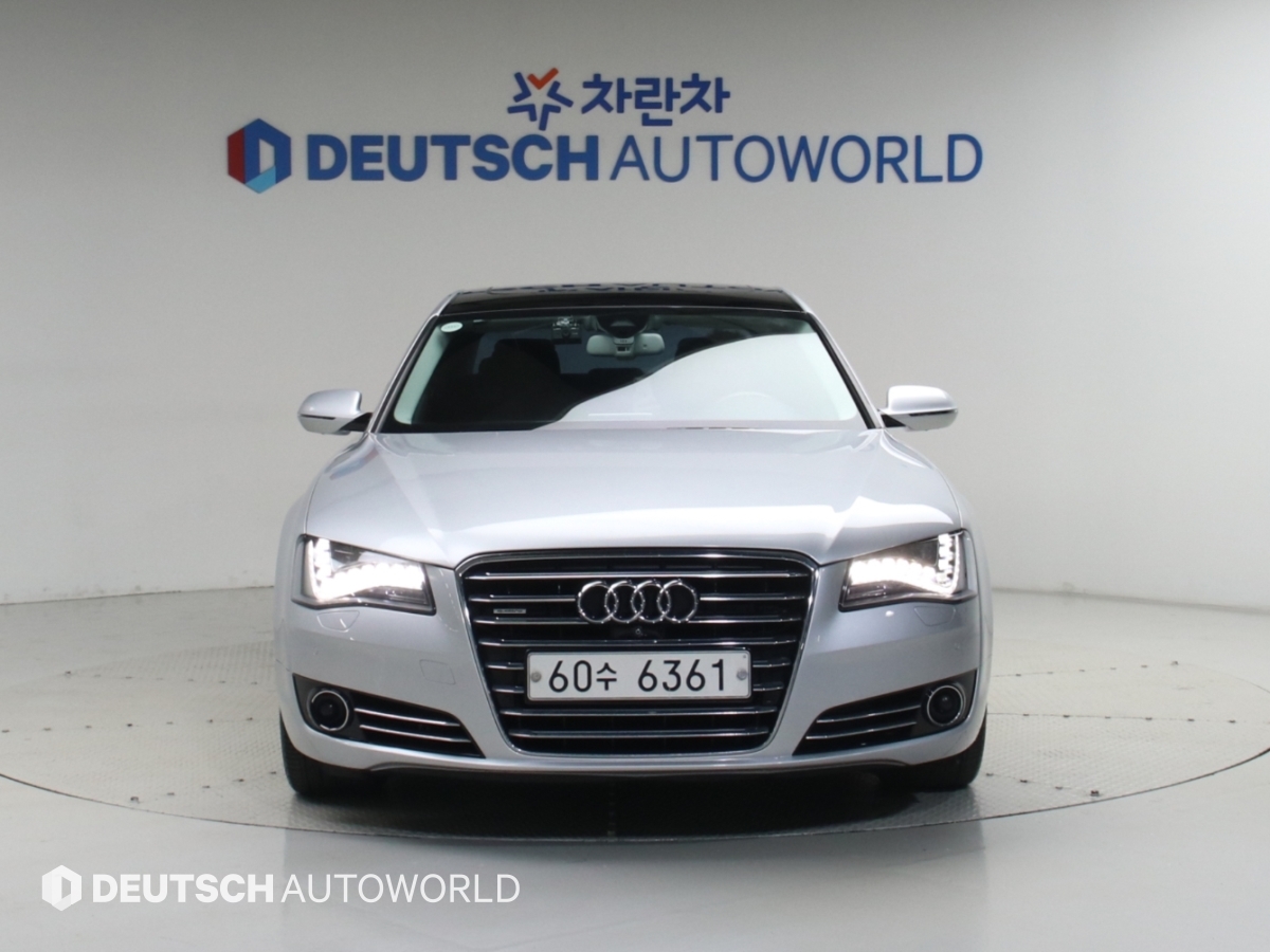 �ƿ�� A8(3����) 4.0 TFSI ��Ʈ�� LWB 5��Ʈ