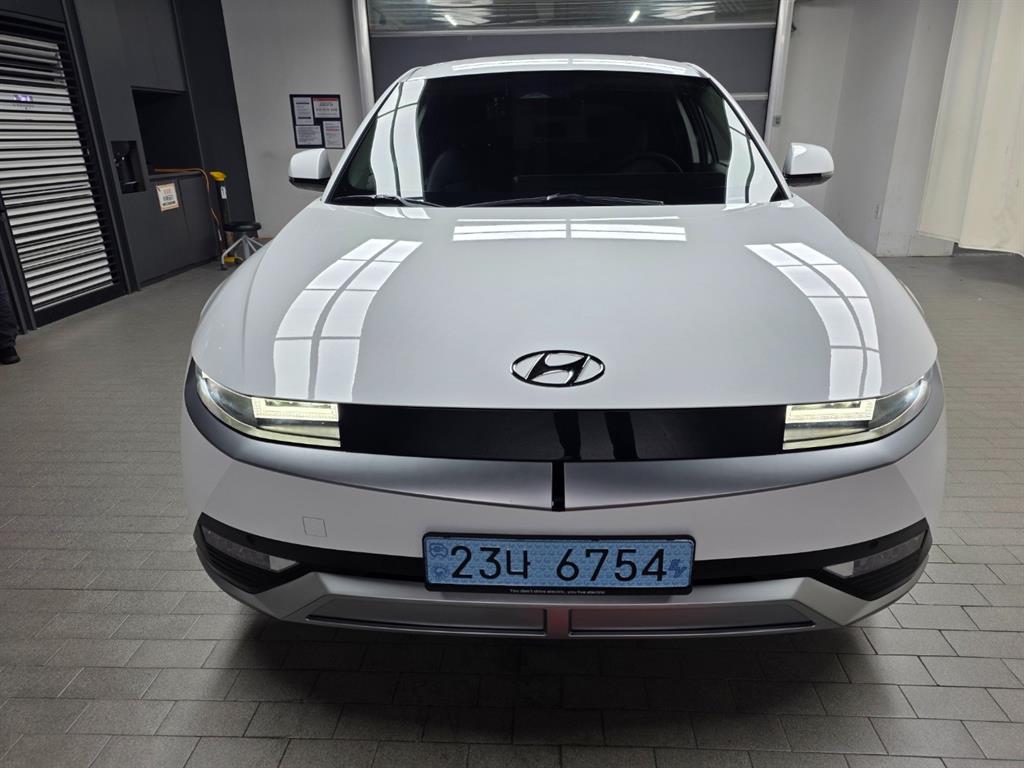 ���� ���̿��� 5 EV 2WD �շ����� �ͽ�Ŭ��ú�