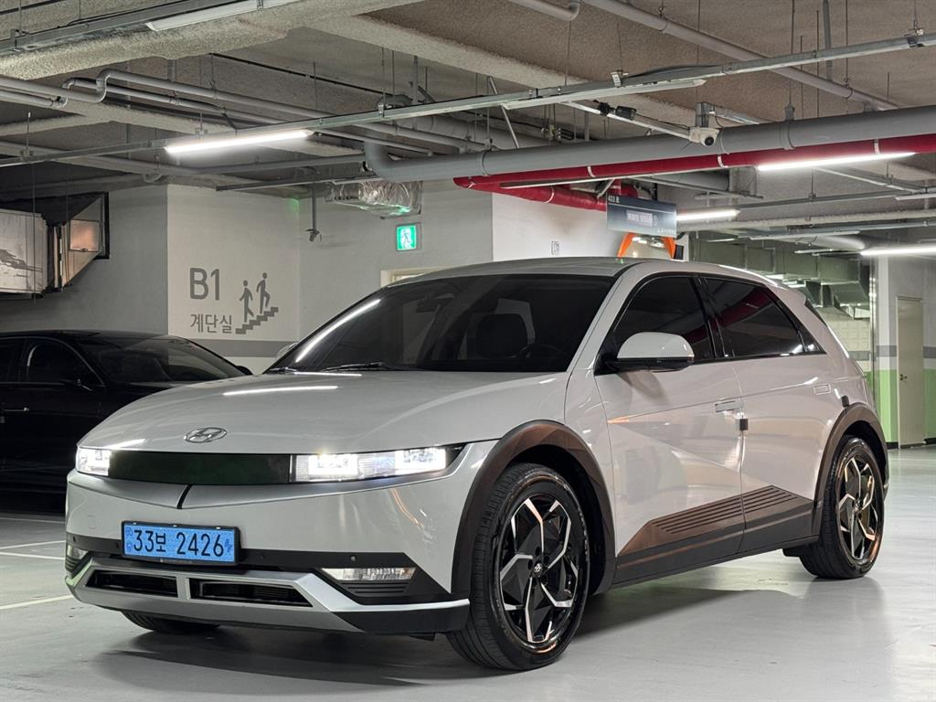 ���� ���̿��� 5 EV AWD �շ����� �ͽ�Ŭ��ú�