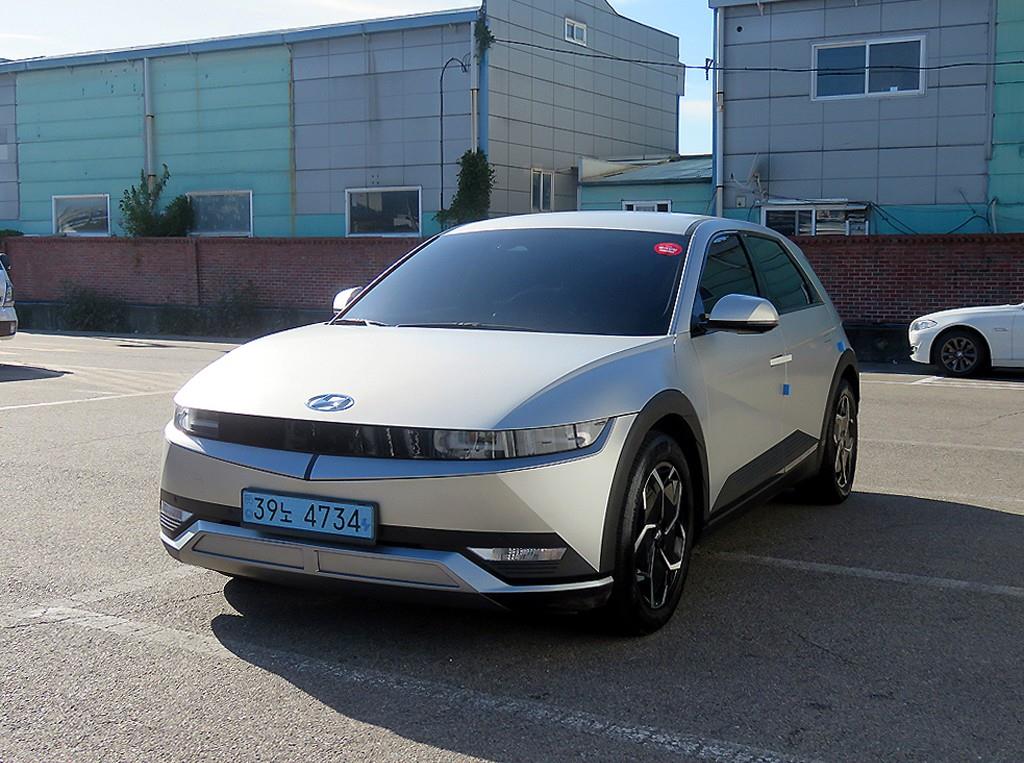 ���� ���̿��� 5 EV 2WD �շ����� �ͽ�Ŭ��ú�