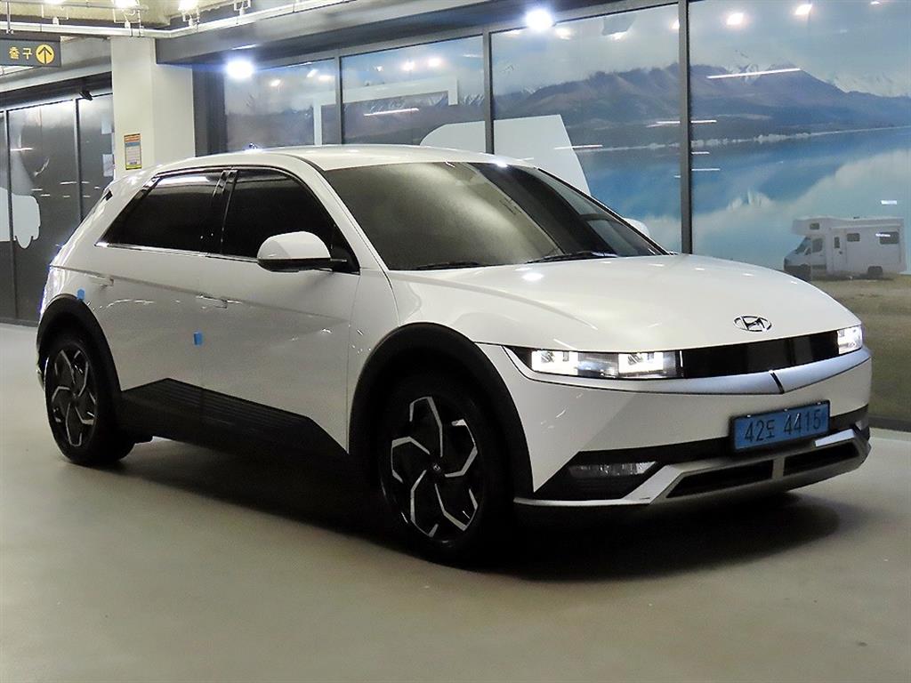 ���� ���̿��� 5 EV AWD �շ����� �ͽ�Ŭ��ú�