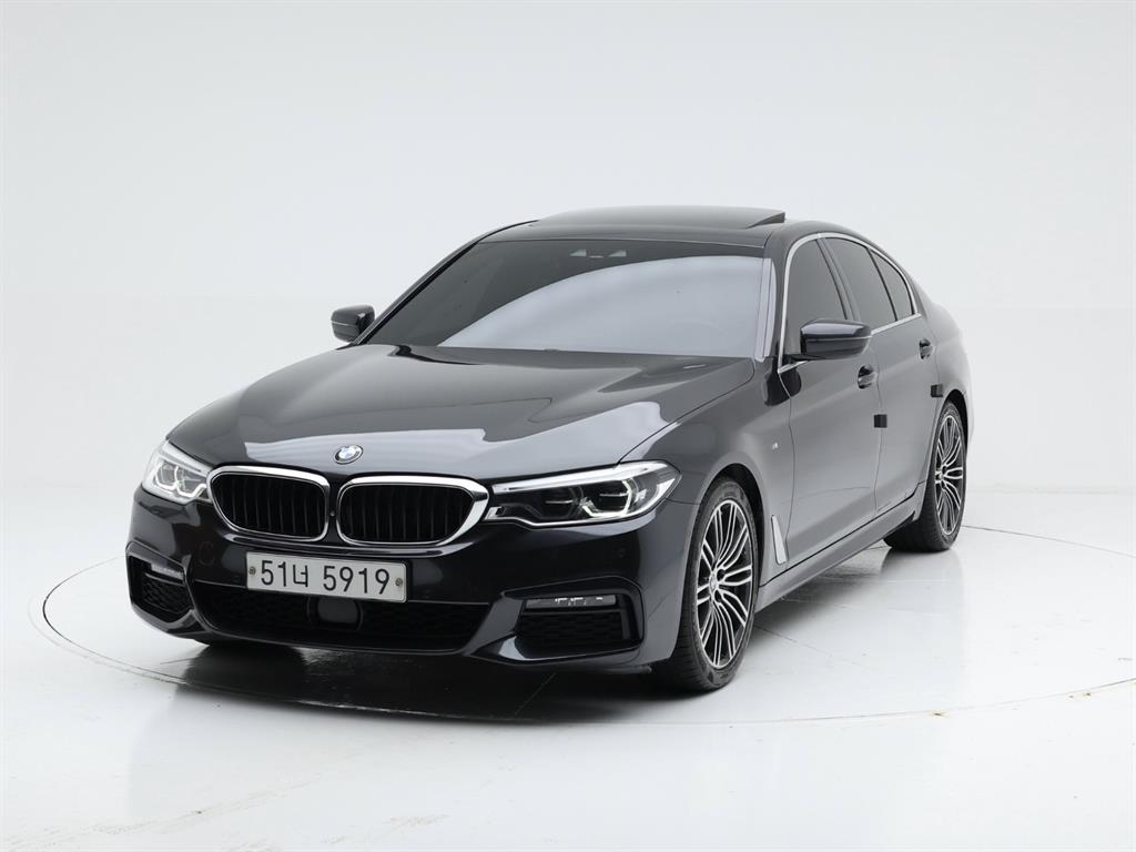 BMW 5�ø���(7����) 530i xDrive M�������� �÷���