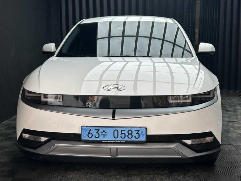 ���� ���̿��� 5 EV 2WD �շ����� �ͽ�Ŭ��ú�