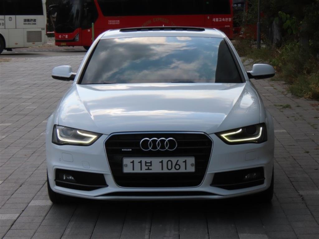 �ƿ�� A4(4����) 35 TDI ��Ʈ�� ������Ƽ��