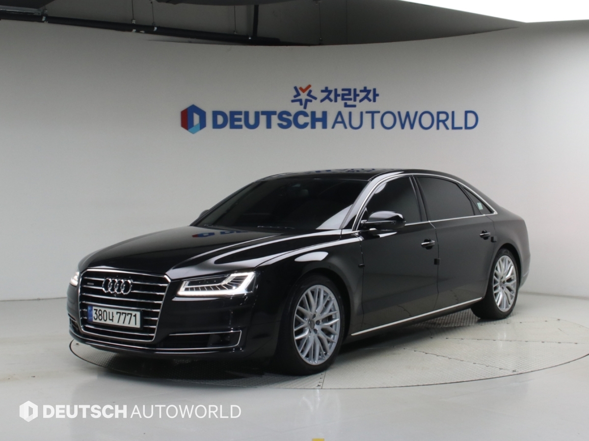 �ƿ�� A8(3����) 60 TFSI ��Ʈ�� LWB 