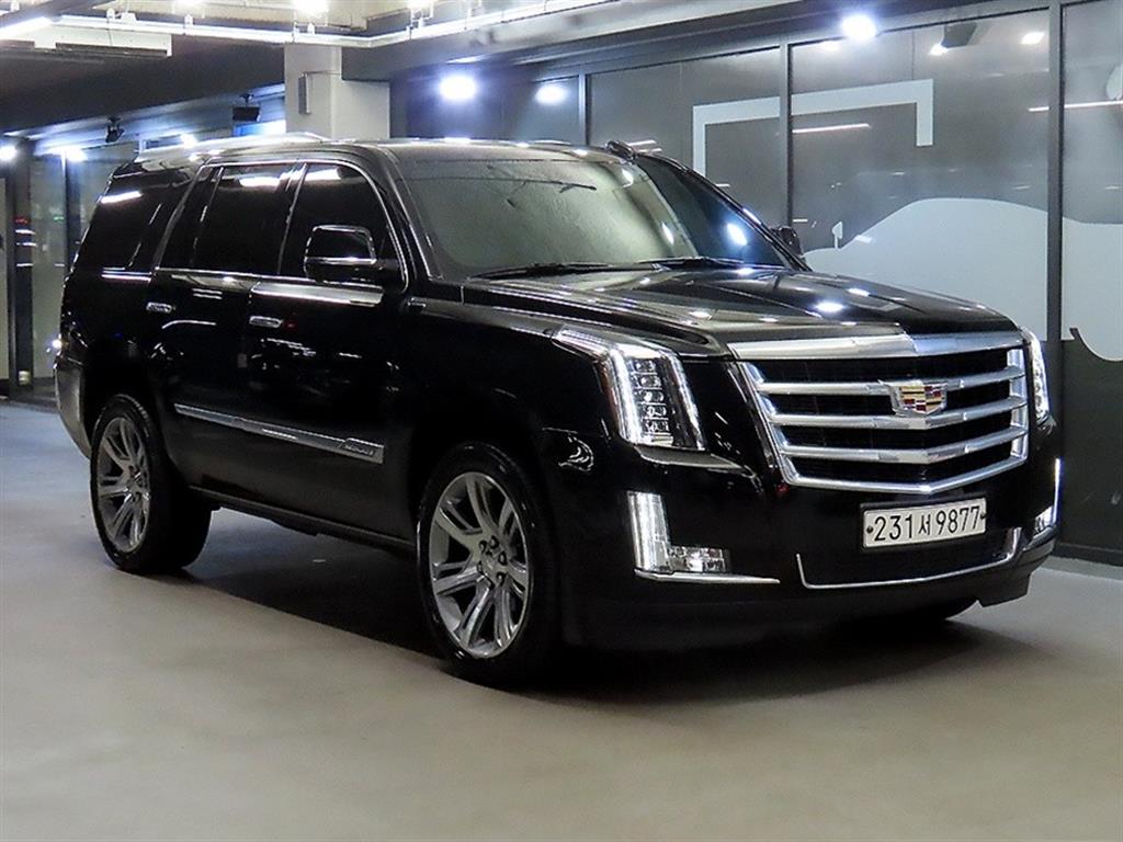 ĳ���� �����÷��̵�(4����) 6.2 V8 