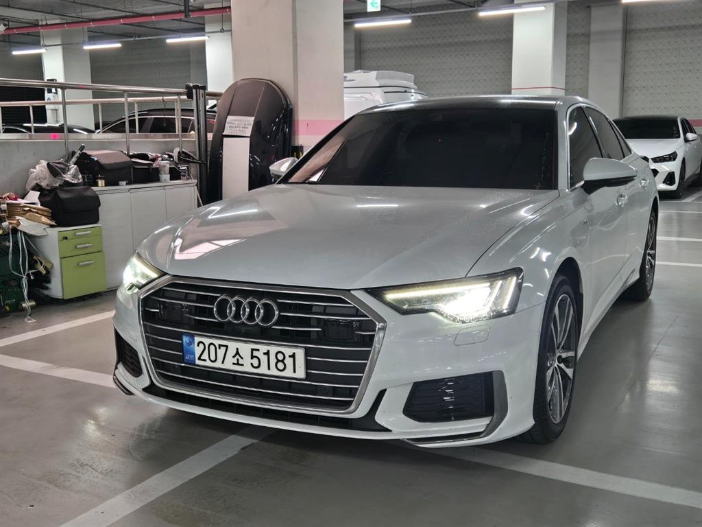 �ƿ�� A6(5����) 45 TFSI �����̾�