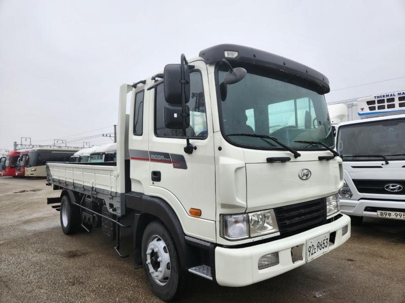 Hyundai Mega Truck 4.5т Богино бие