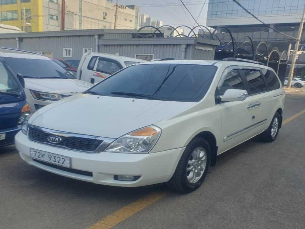 Kia Carnival R Kaempingka