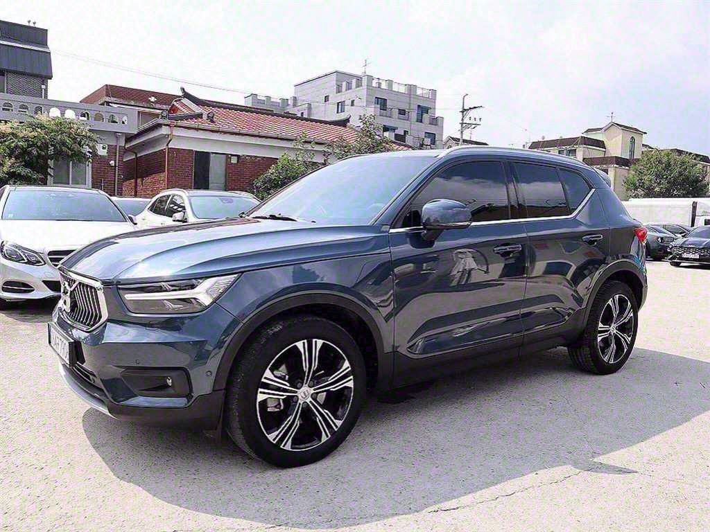 Volvo XC40 2.0 B4 AWD Inseukeuripsyeon