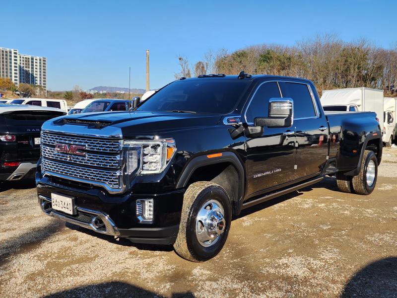 GMC 500 Siera 3500HD Denalri