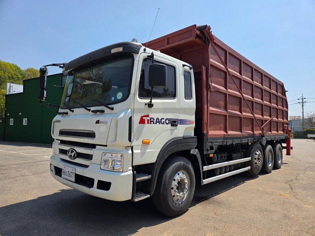 Hyundai Trago