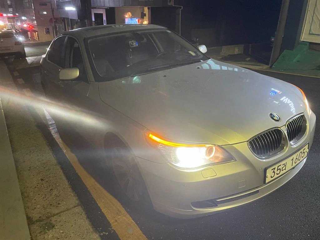 BMW 5 Series 528i