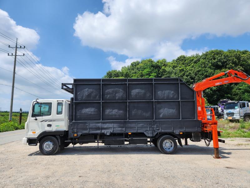 Hyundai Mega Truck Jipgecha 5т