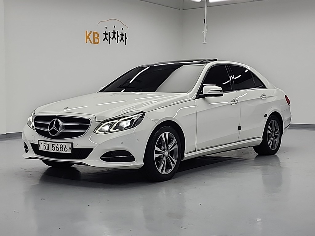 Mercedes-Benz E-Class E220 CDI Avantgarde