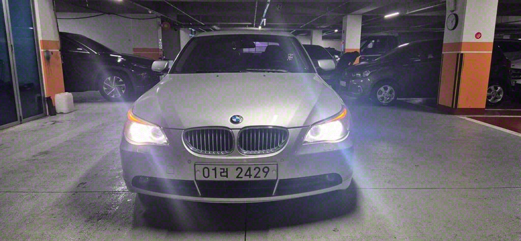 BMW 5 Series 523i