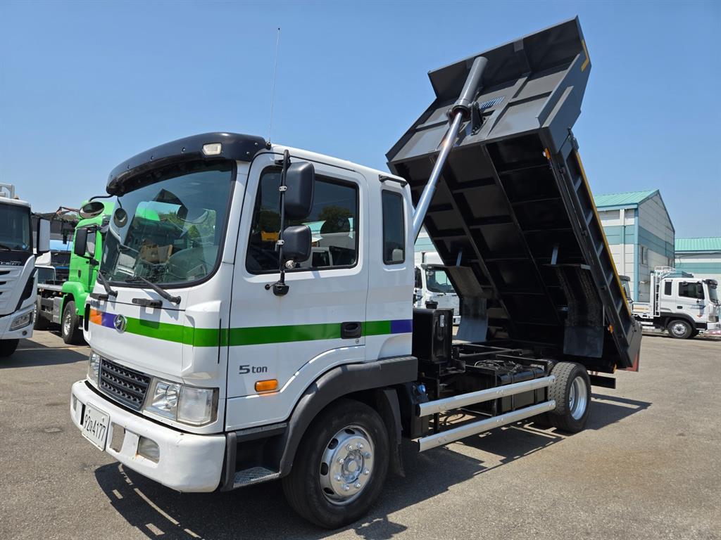 Hyundai Mega Truck 5т Богино бие