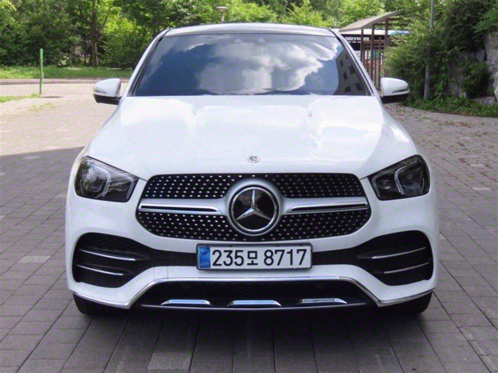 Mercedes-Benz GLE 400d 4Maetik Coupe
