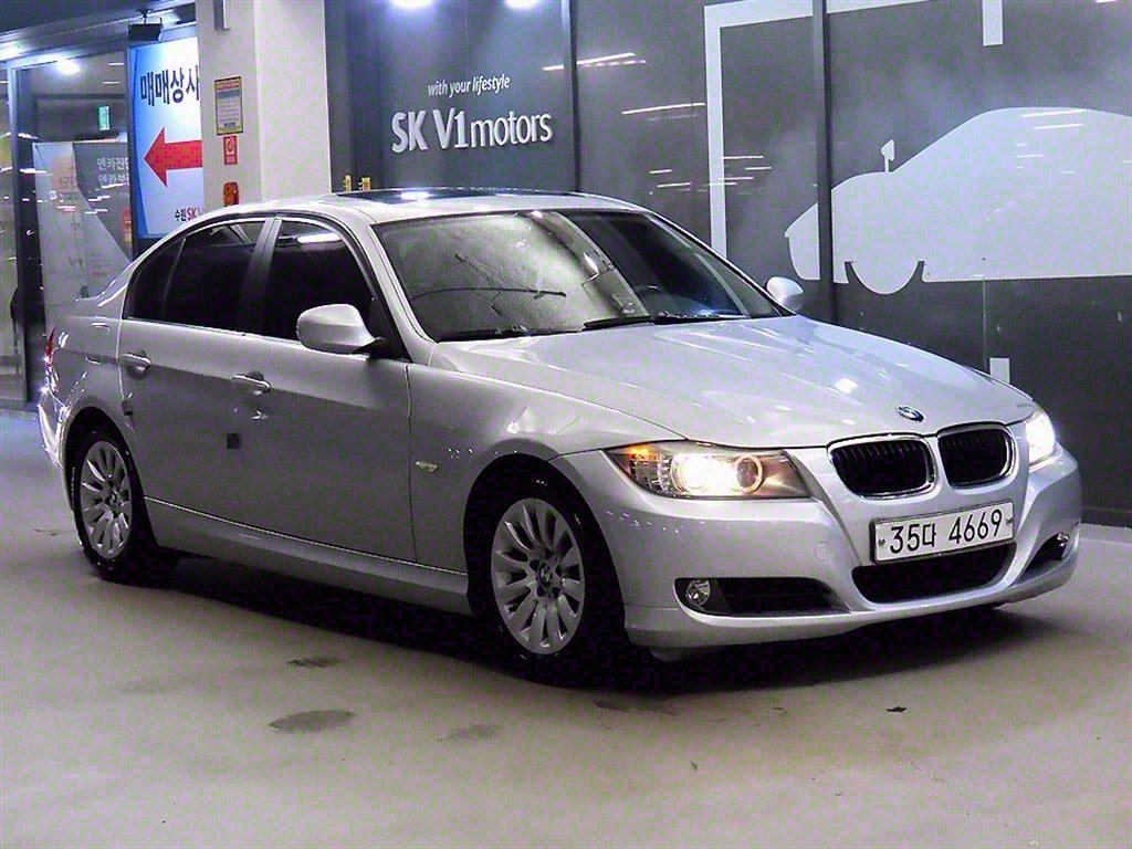BMW 3 Series 320i