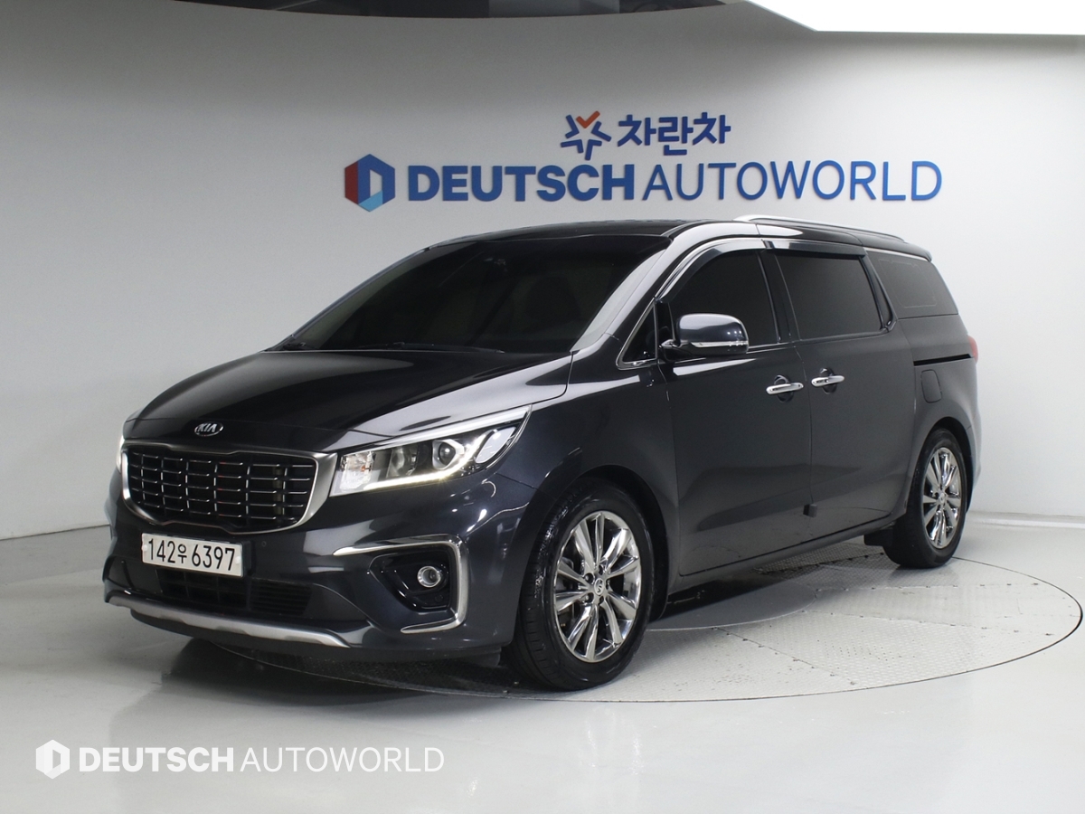 Kia Carnival 9 seats Prestige