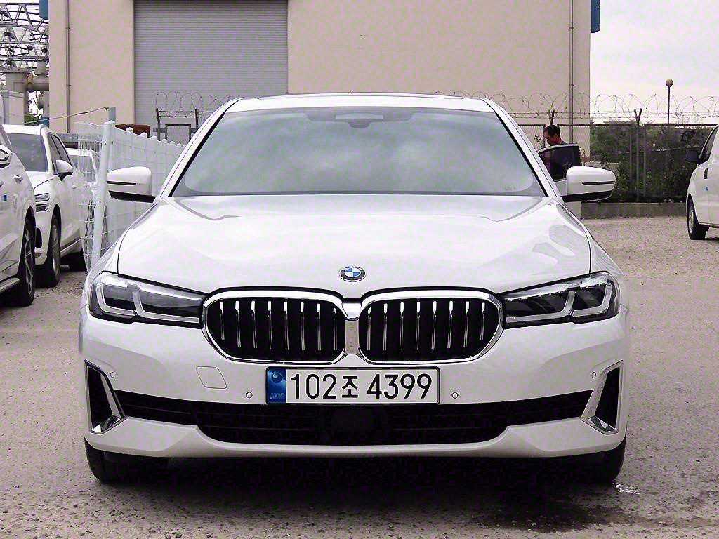 BMW 5 Series 530i xDrive Luxury