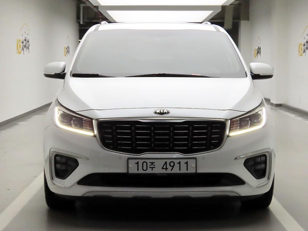 Kia Carnival Rimujin 7 seats VIP