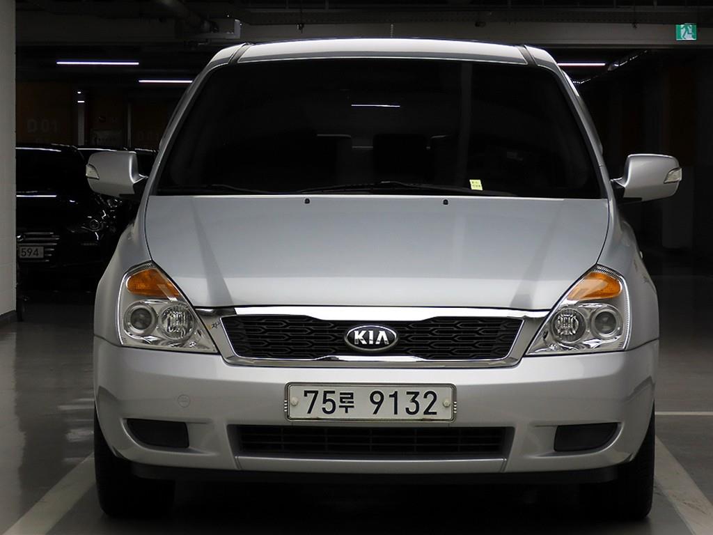 Kia Carnival Geuraendeukanibal 11 seats LPI GX