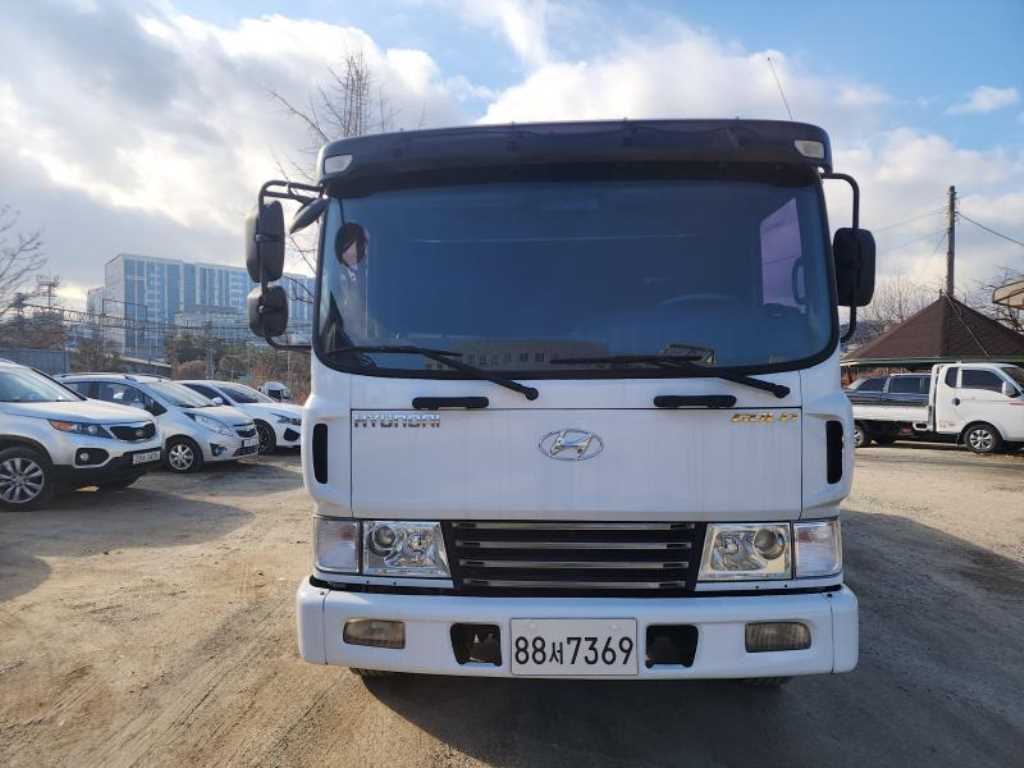 Hyundai Mega Truck 5т Урт бие