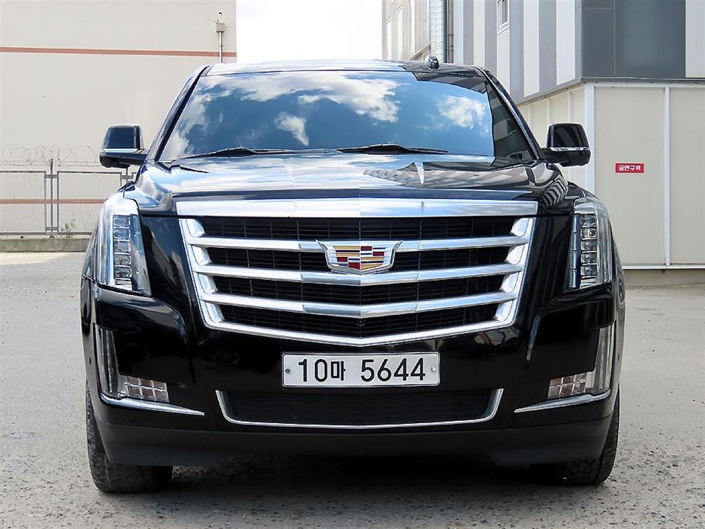 Cadillac Escalade 6.2 V8