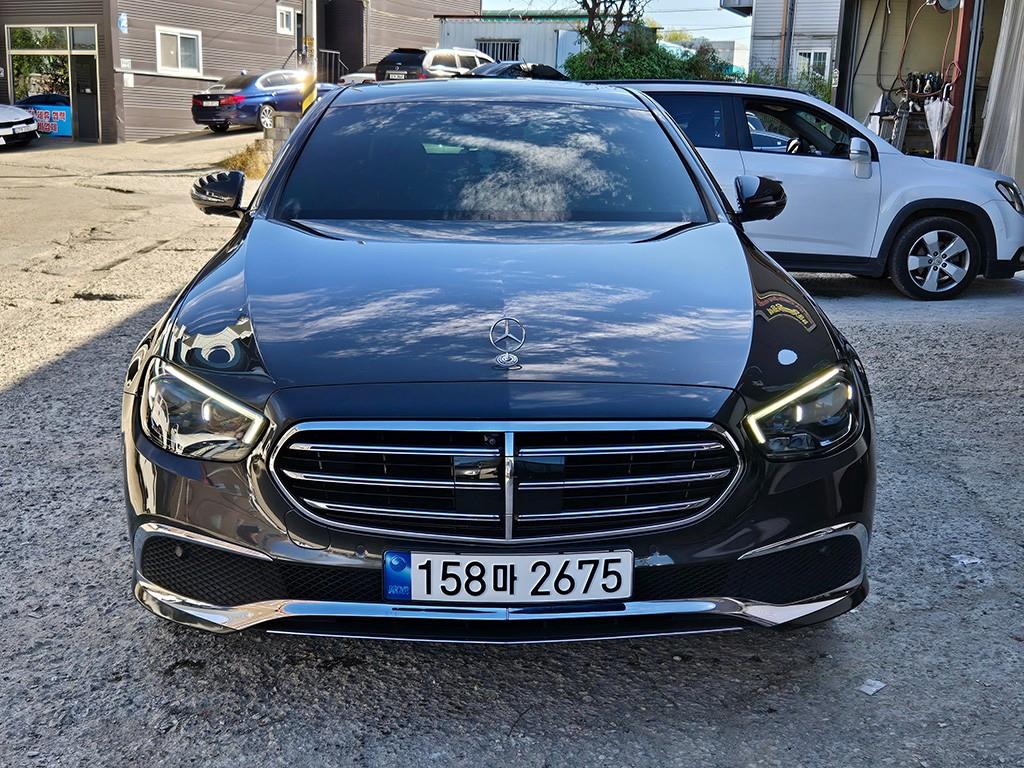 Mercedes-Benz E-Class E220d 4Maetik Exclusive
